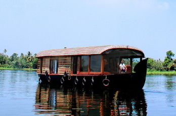 Bicycle & Houseboat Tour