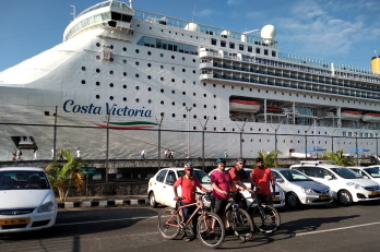 Fort Kochi Tour with Cruise Pickup